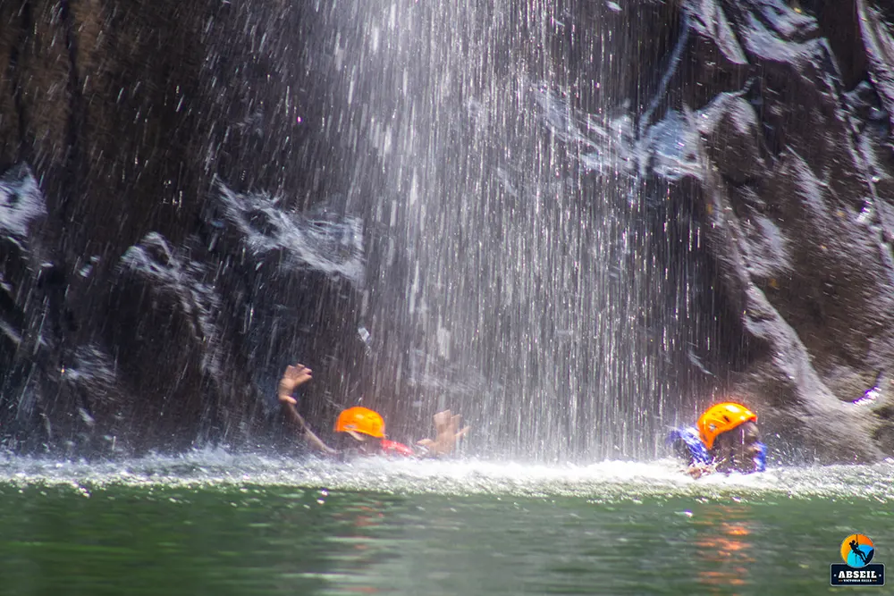 ultimate-guided-tour-victoria-falls-2